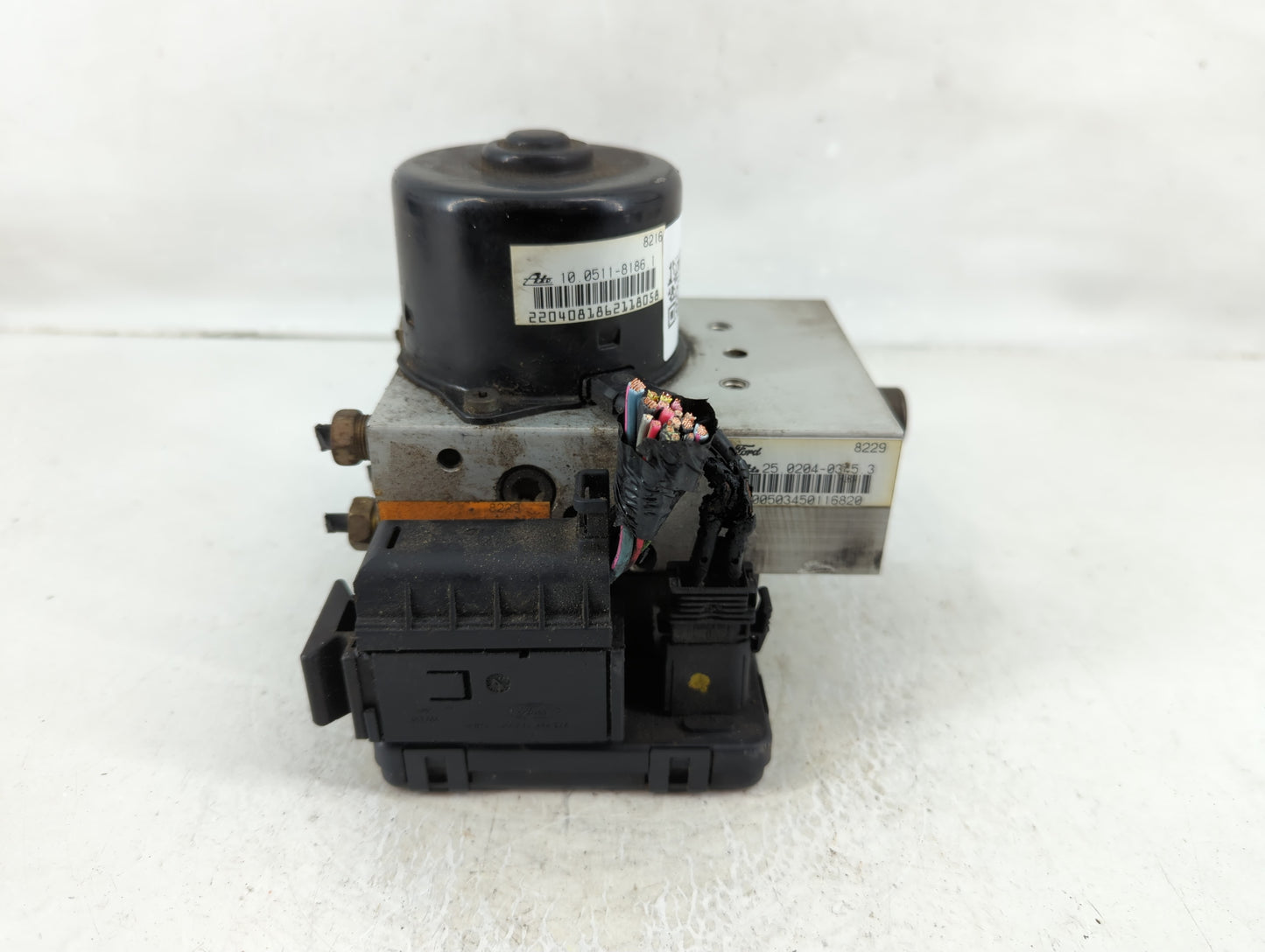 2017 Ford Explorer ABS Pump Control Module Replacement P/N:0511-8186 Fits OEM Used Auto Parts - Oemusedautoparts1.com