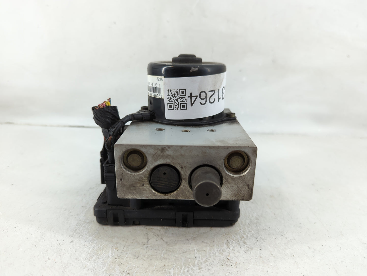 2017 Ford Explorer ABS Pump Control Module Replacement P/N:0511-8186 Fits OEM Used Auto Parts - Oemusedautoparts1.com