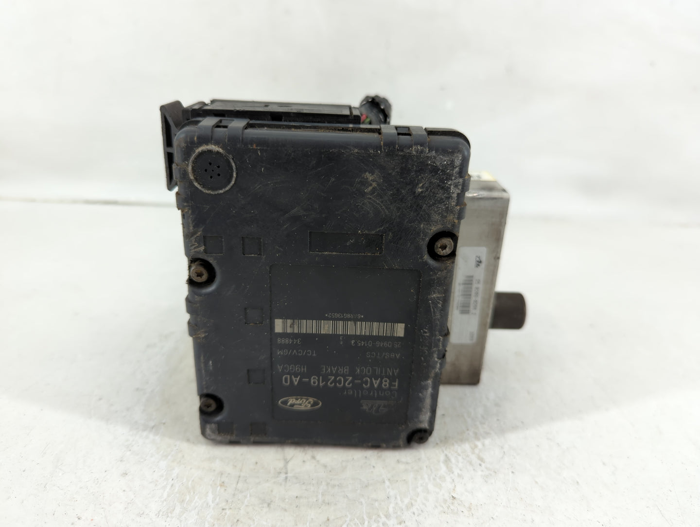 2017 Ford Explorer ABS Pump Control Module Replacement P/N:0511-8186 Fits OEM Used Auto Parts - Oemusedautoparts1.com