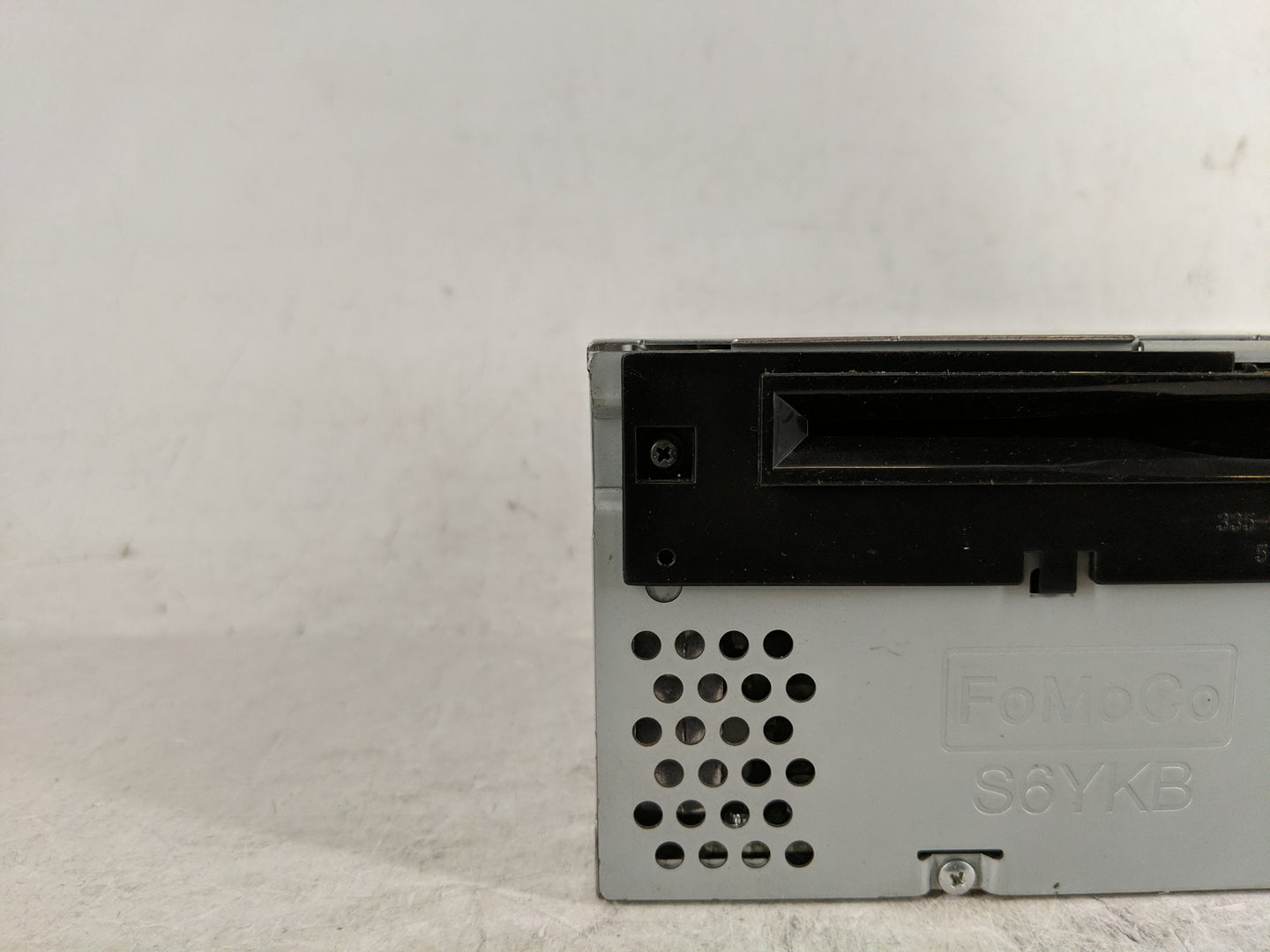 2016-2017 Ford Explorer Radio AM FM Cd Player Receiver Replacement P/N:HB5T-19C107-BB Fits Fits 2016 2017 OEM Used Auto Part