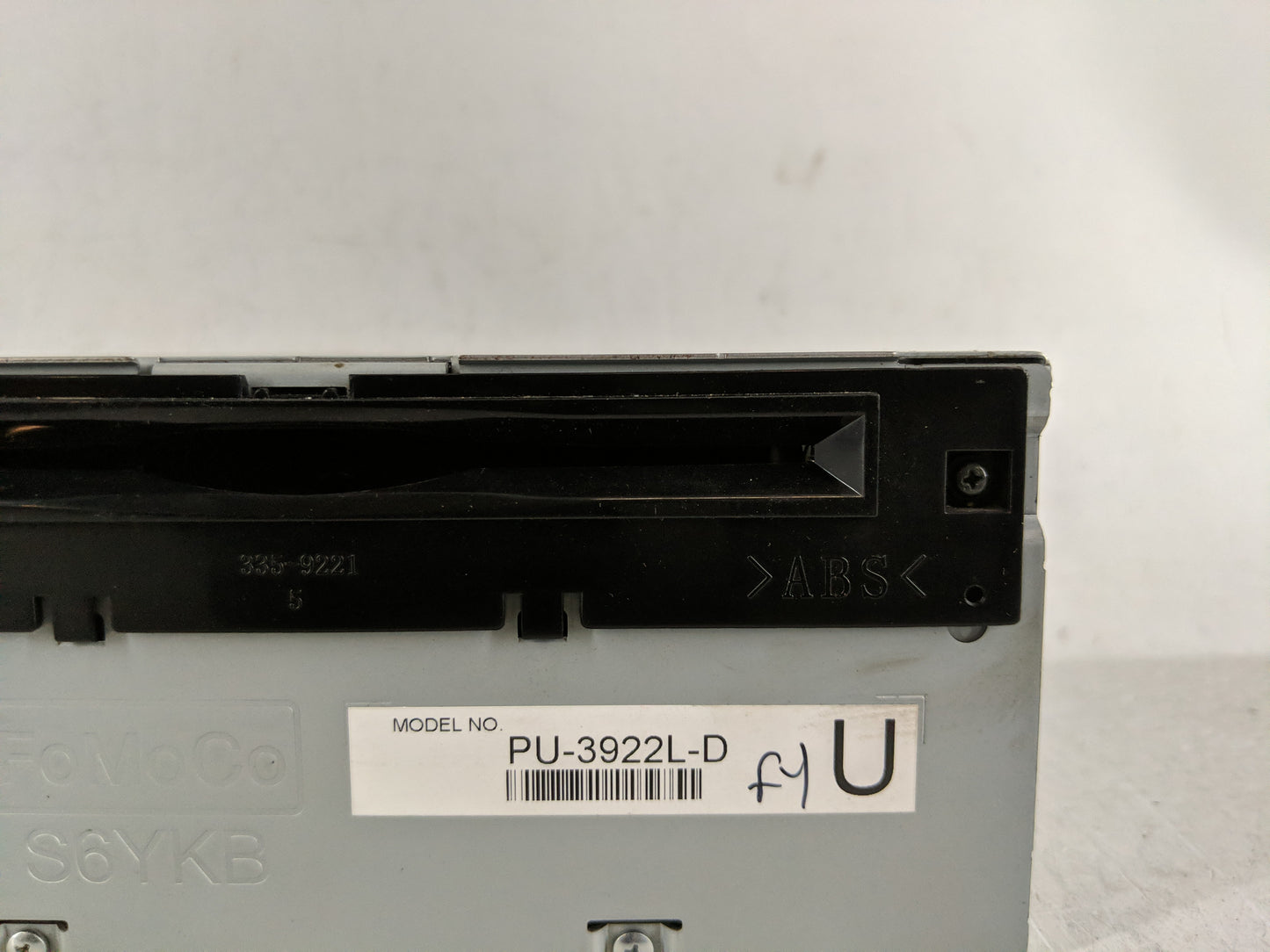 2016-2017 Ford Explorer Radio AM FM Cd Player Receiver Replacement P/N:HB5T-19C107-BB Fits Fits 2016 2017 OEM Used Auto Part