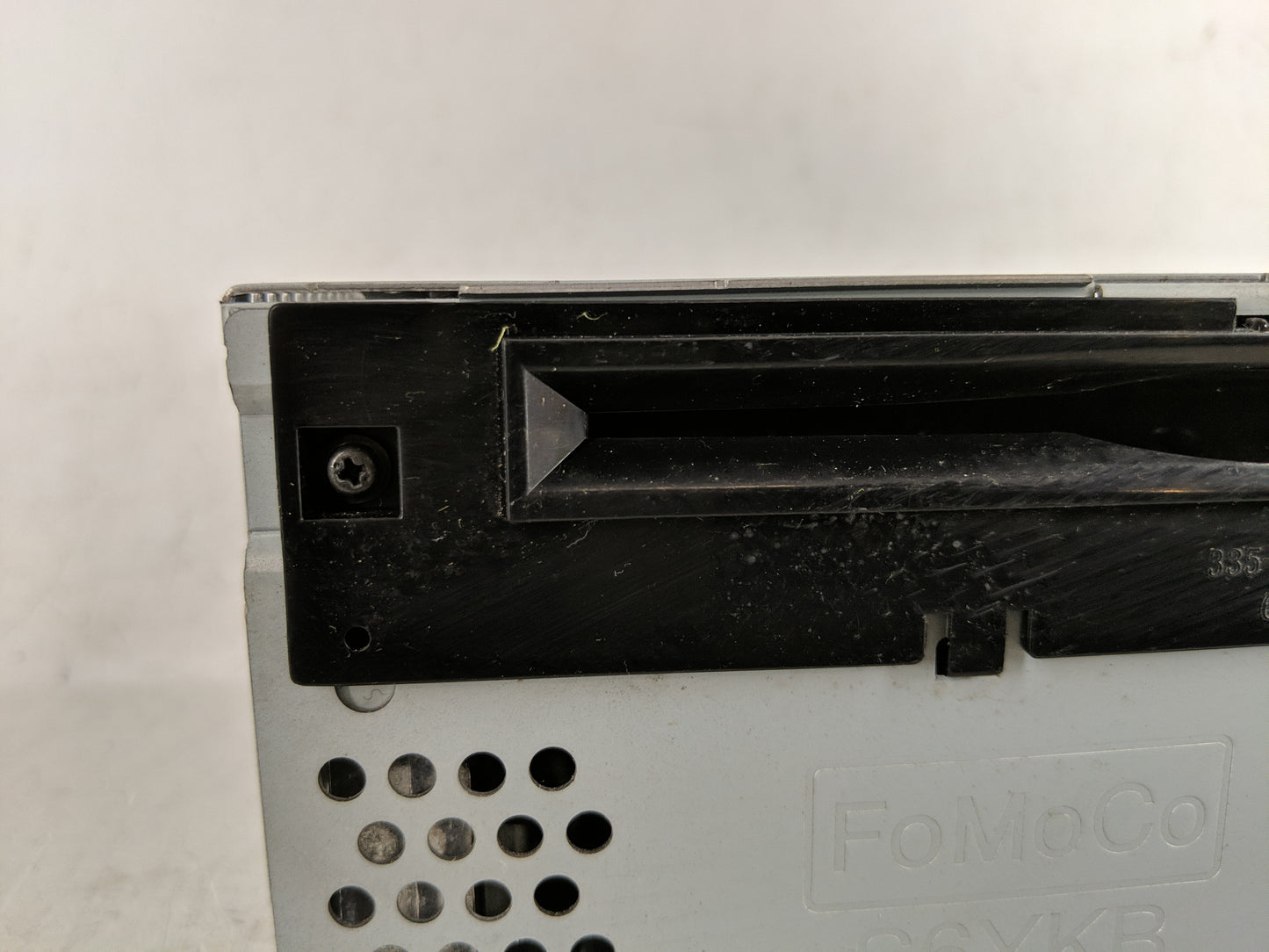 2016-2017 Ford Explorer Radio AM FM Cd Player Receiver Replacement P/N:GB5T-19C107-BG Fits Fits 2016 2017 OEM Used Auto Part