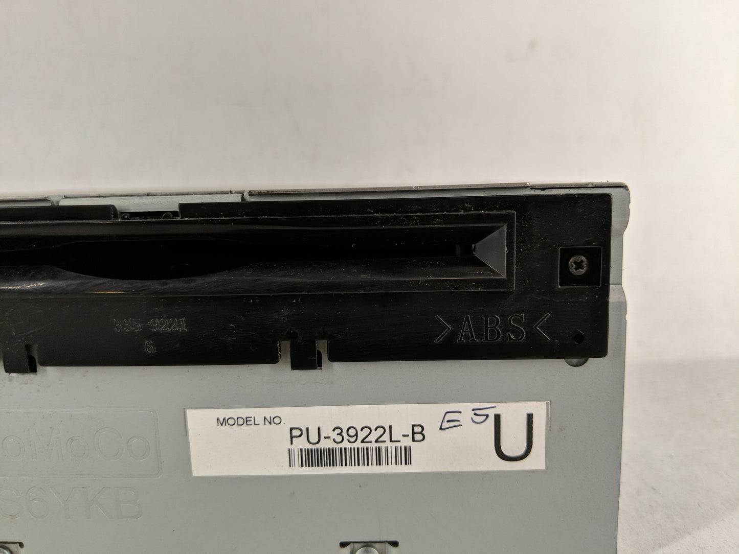 2016-2017 Ford Explorer Radio AM FM Cd Player Receiver Replacement P/N:GB5T-19C107-BG Fits Fits 2016 2017 OEM Used Auto Part