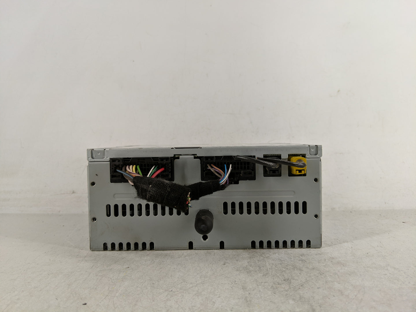 2017 Ford Explorer Radio AM FM Cd Player Receiver Replacement P/N:HB5T-19C107-BB Fits OEM Used Auto Parts - Oemusedautoparts