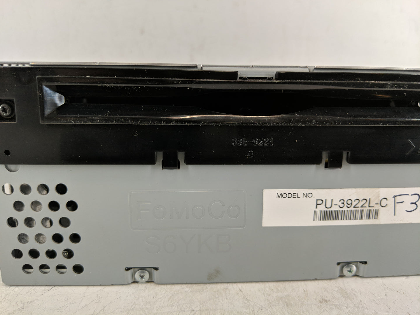 2016-2017 Ford Explorer Radio AM FM Cd Player Receiver Replacement P/N:HB5T-19C107-BA Fits Fits 2016 2017 OEM Used Auto Part