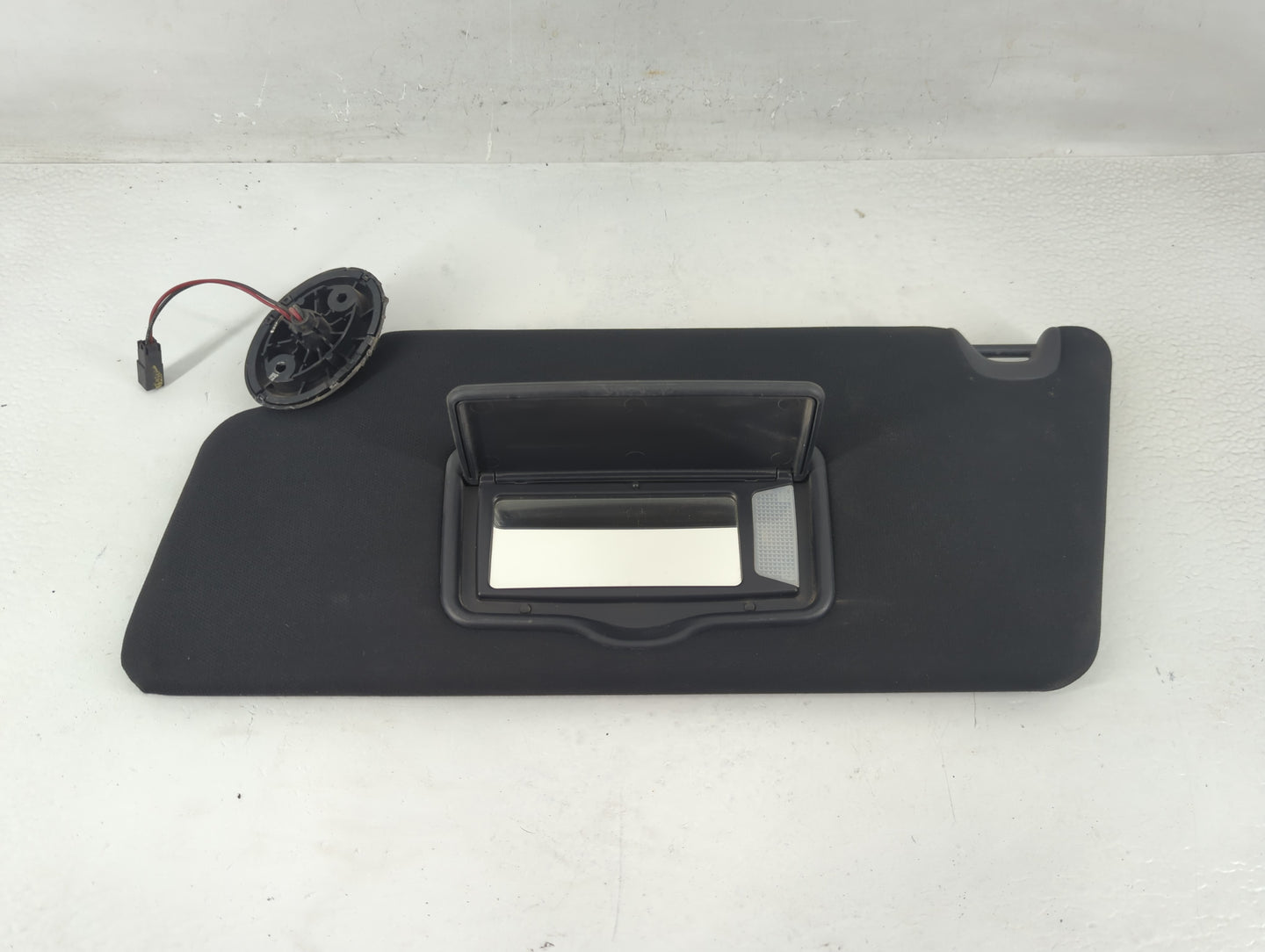 2017 Ford Explorer Sun Visor Shade Replacement Driver Left Mirror Fits OEM Used Auto Parts - Oemusedautoparts1.com