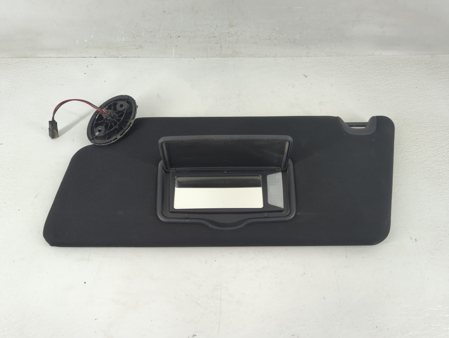 2017 Ford Explorer Sun Visor Shade Replacement Driver Left Mirror Fits OEM Used Auto Parts - Oemusedautoparts1.com