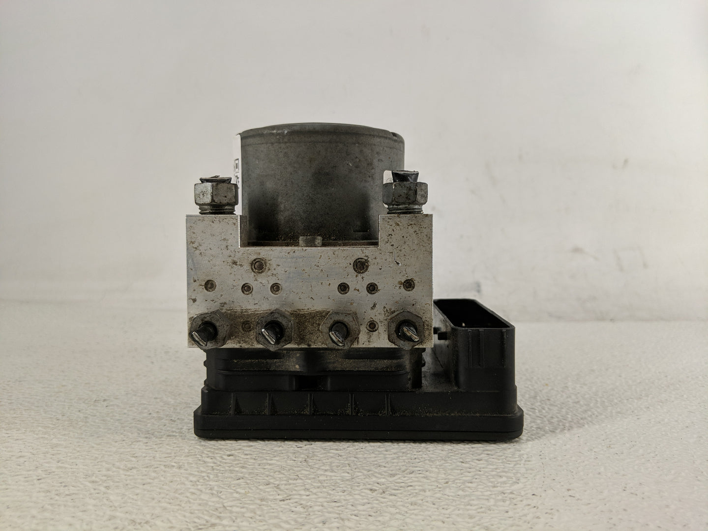 2017 Ford Explorer ABS Pump Control Module Replacement P/N:HB53-2C219-AB Fits OEM Used Auto Parts - Oemusedautoparts1.com