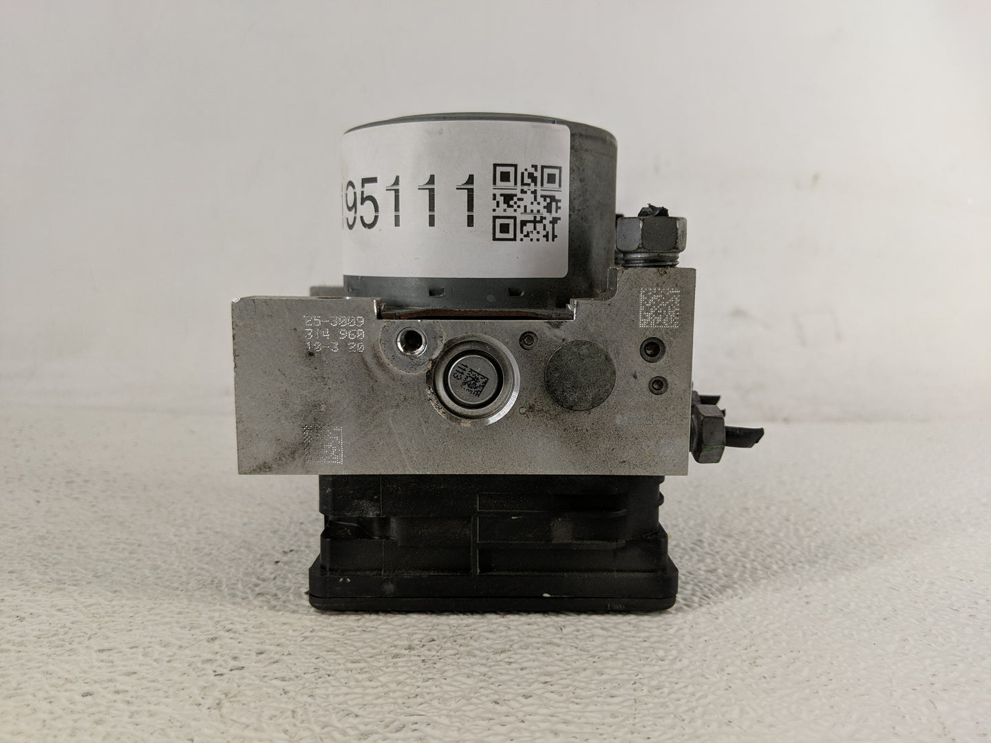 2017 Ford Explorer ABS Pump Control Module Replacement P/N:HB53-2C219-AB Fits OEM Used Auto Parts - Oemusedautoparts1.com