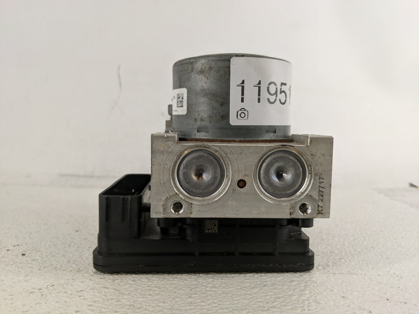 2017 Ford Explorer ABS Pump Control Module Replacement P/N:HB53-2C219-AB Fits OEM Used Auto Parts - Oemusedautoparts1.com