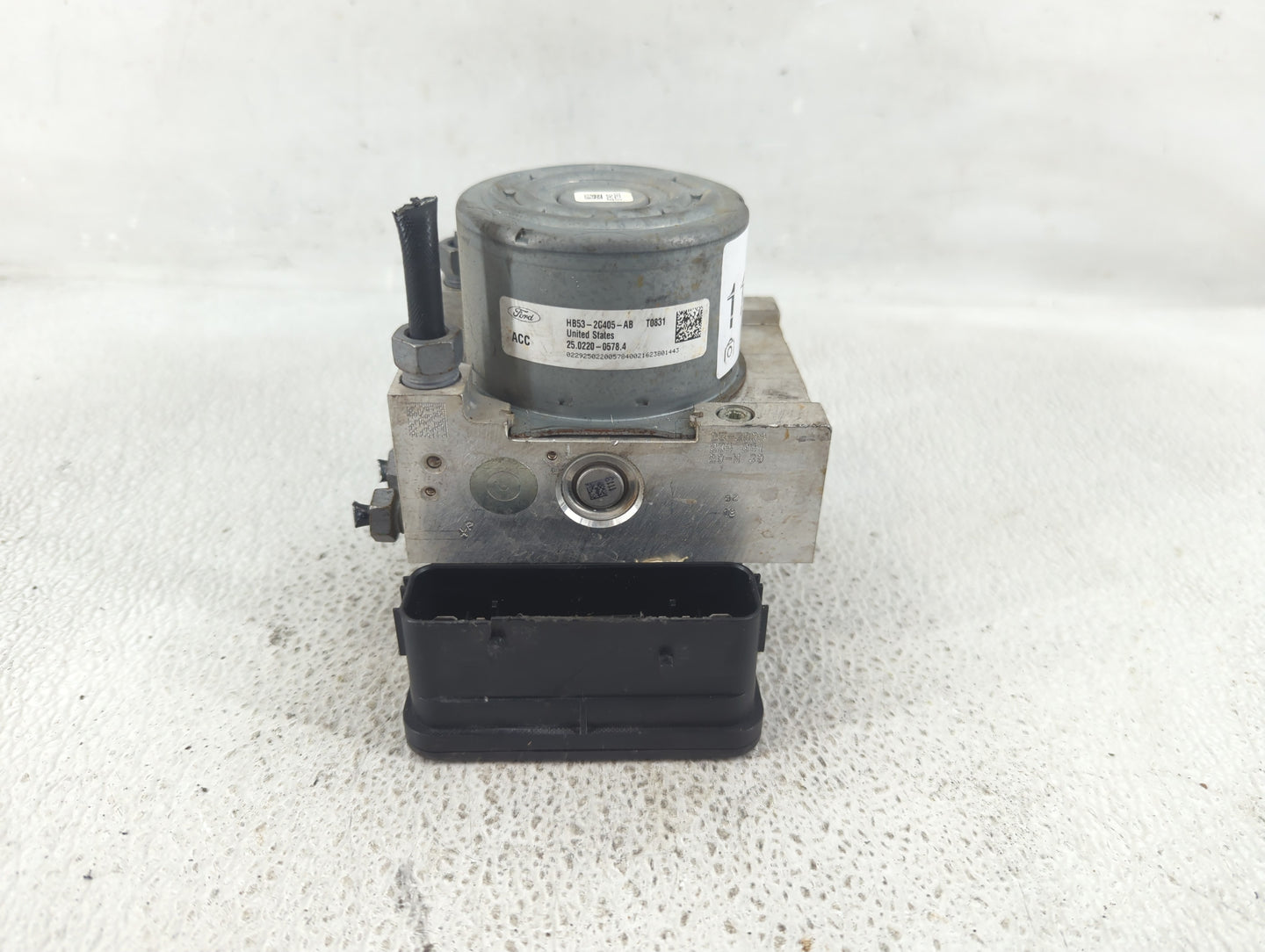 2017 Ford Explorer ABS Pump Control Module Replacement P/N:HB53-2C405-AB Fits OEM Used Auto Parts - Oemusedautoparts1.com