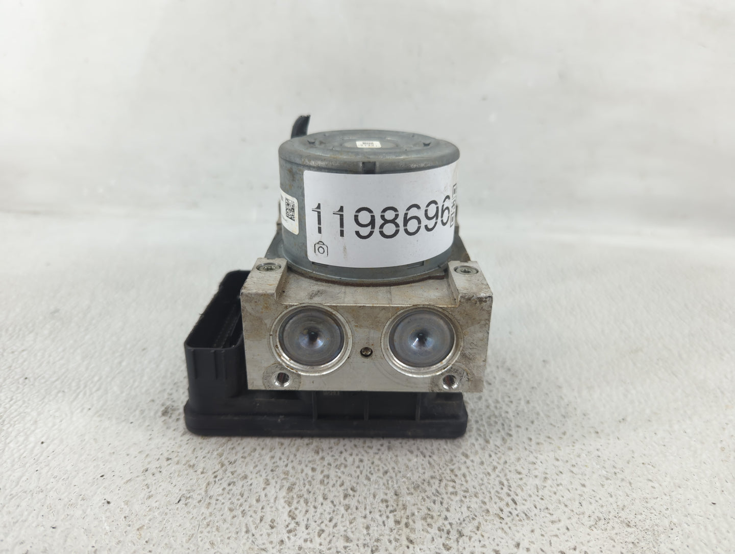 2017 Ford Explorer ABS Pump Control Module Replacement P/N:HB53-2C405-AB Fits OEM Used Auto Parts - Oemusedautoparts1.com
