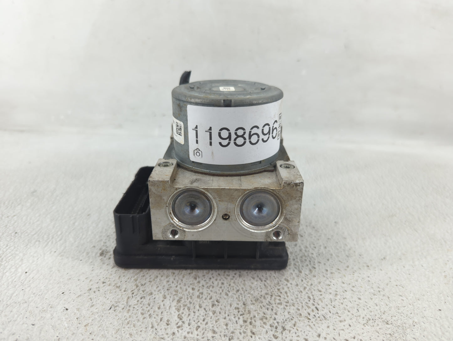 2017 Ford Explorer ABS Pump Control Module Replacement P/N:HB53-2C405-AB Fits OEM Used Auto Parts - Oemusedautoparts1.com