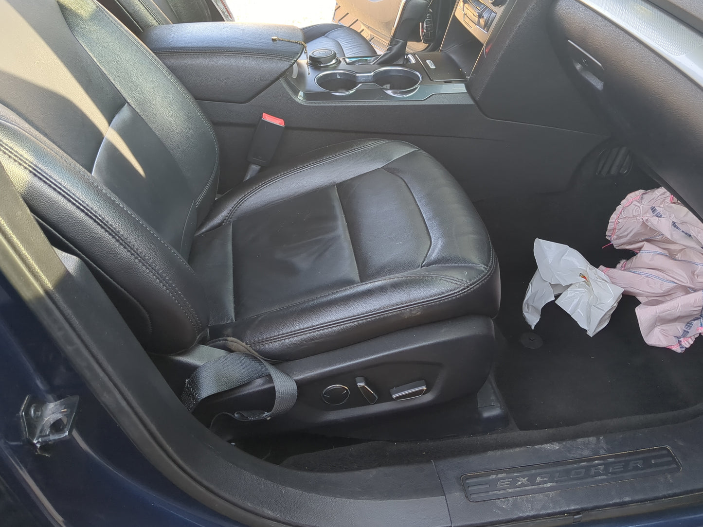2017 Ford Explorer Passenger Front Seat Oem - Oemusedautoparts1.com