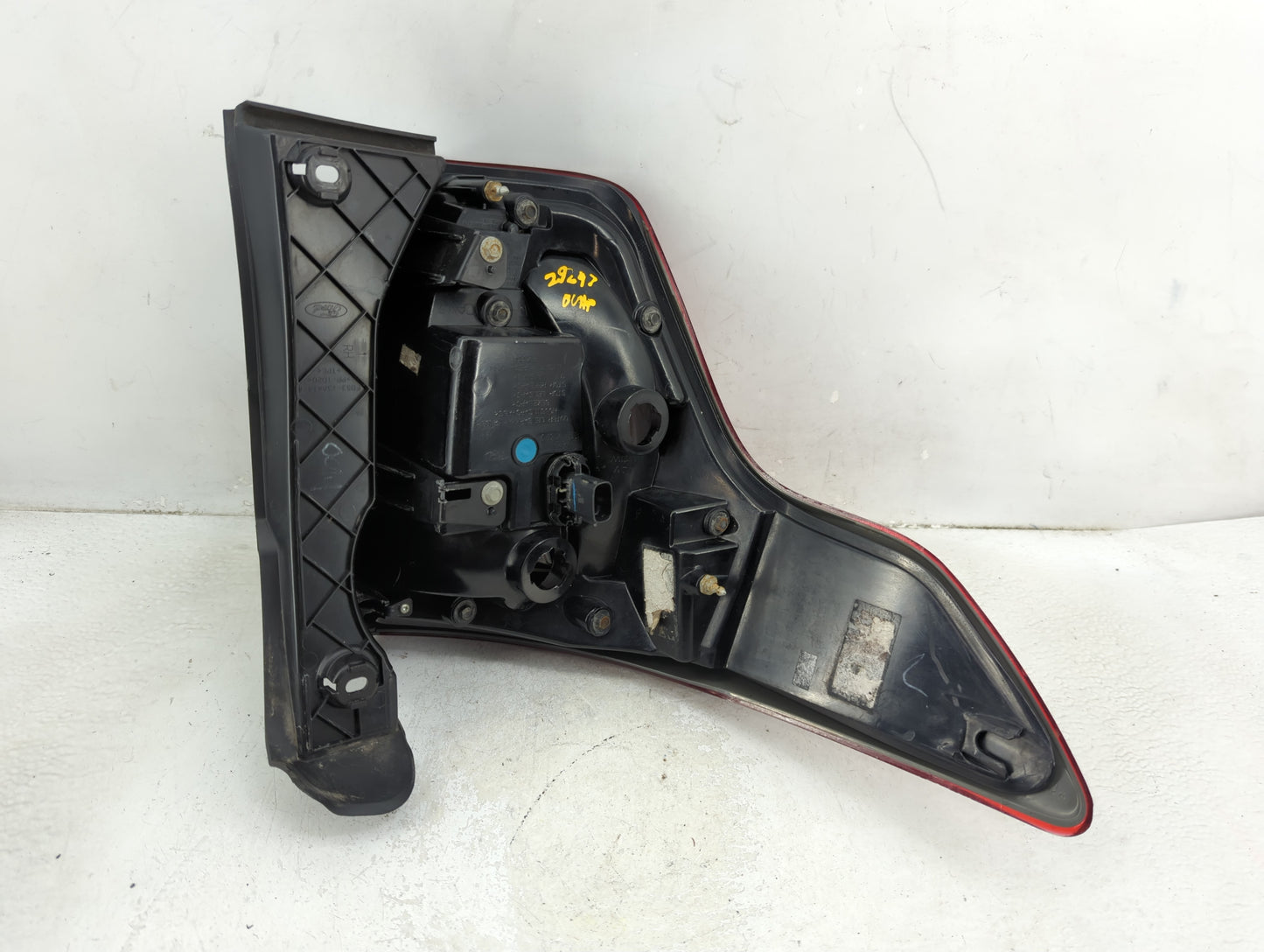 2017 Ford Explorer Tail Light Assembly Passenger Right OEM Fits OEM Used Auto Parts - Oemusedautoparts1.com