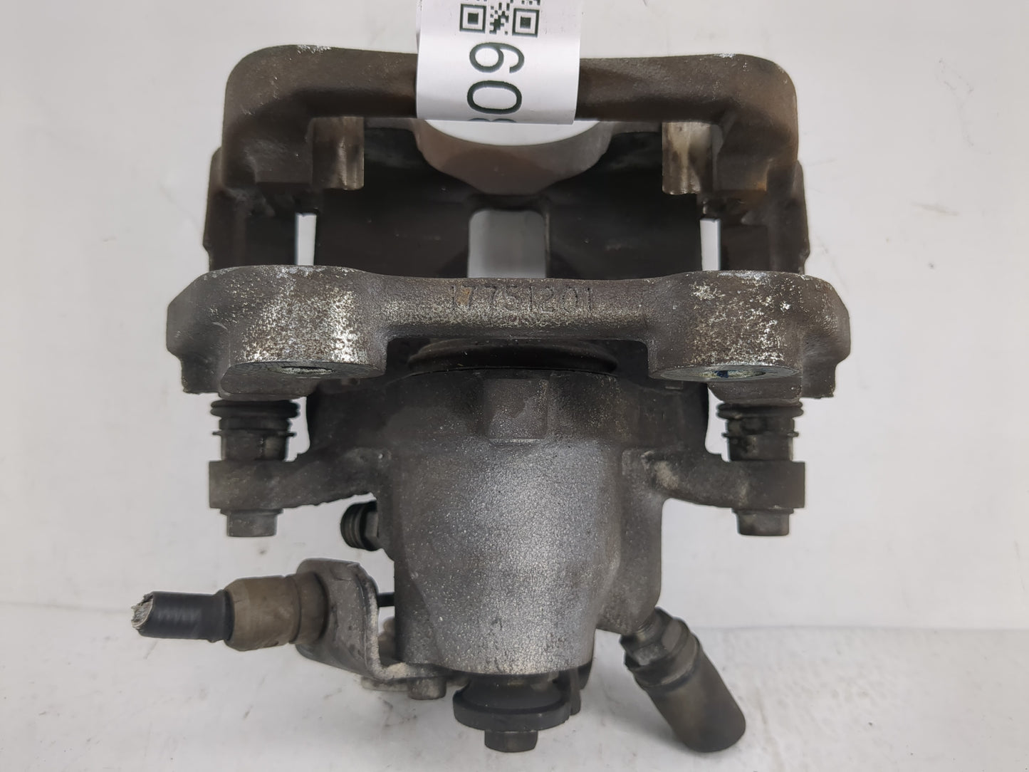2014-2016 Ford Explorer Front Driver Left Brake Caliper - Oemusedautoparts1.com