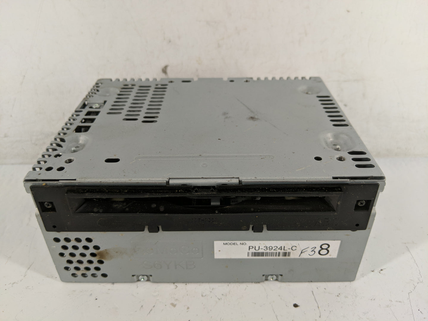 2017 Ford Explorer Radio AM FM Cd Player Receiver Replacement P/N:GB5T-19C107-KB Fits OEM Used Auto Parts - Oemusedautoparts
