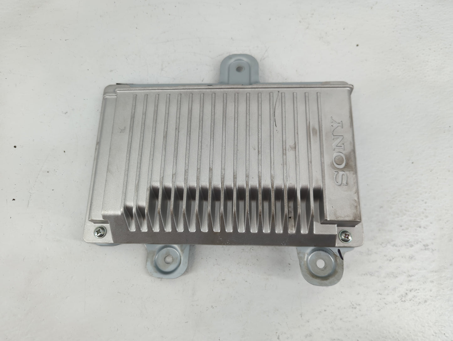 2016-2017 Ford Explorer Radio Speaker Amplifier Fb5t-18b849-ae - Oemusedautoparts1.com