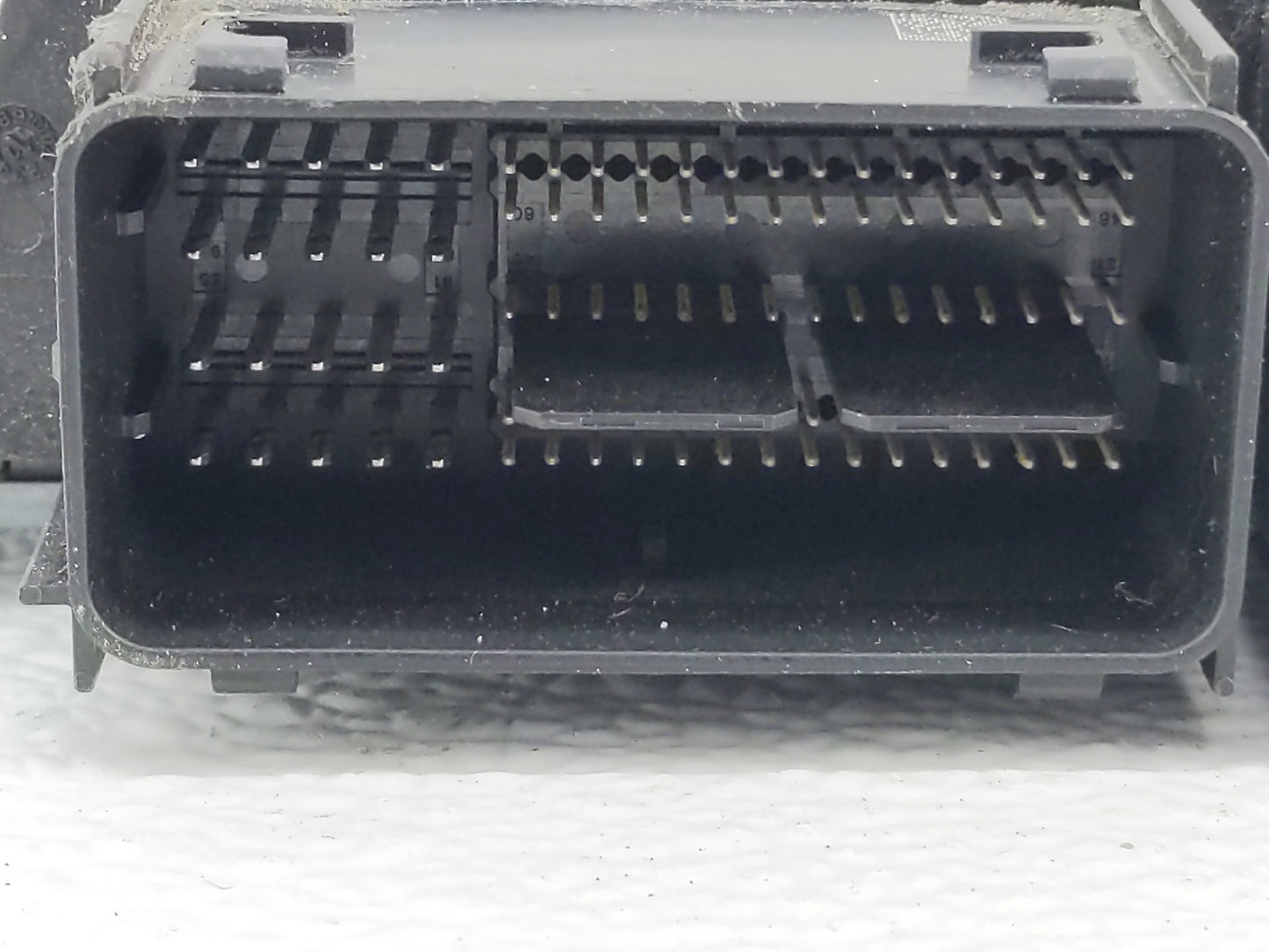 2016-2019 Ford Explorer PCM Engine Control Computer ECU ECM PCU OEM P/N:FU5T-14F262-AA Fits Fits 2015 2016 2017 2018 2019 OE