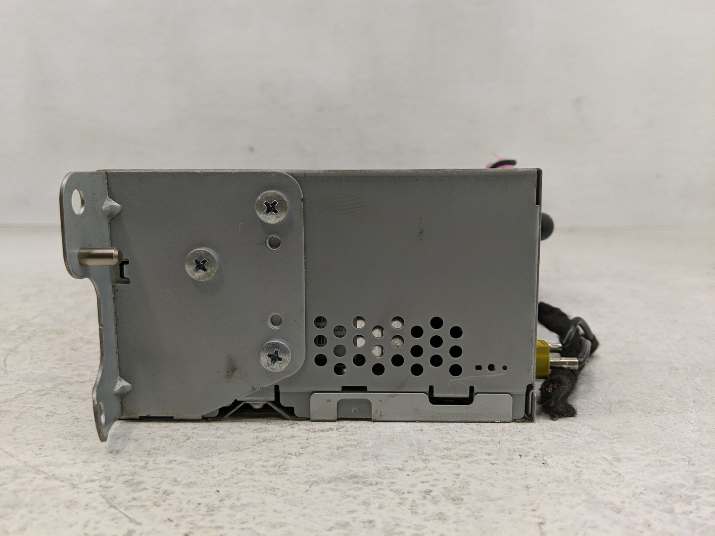 2017 Ford Explorer Radio AM FM Cd Player Receiver Replacement Fits OEM Used Auto Parts - Oemusedautoparts1.com