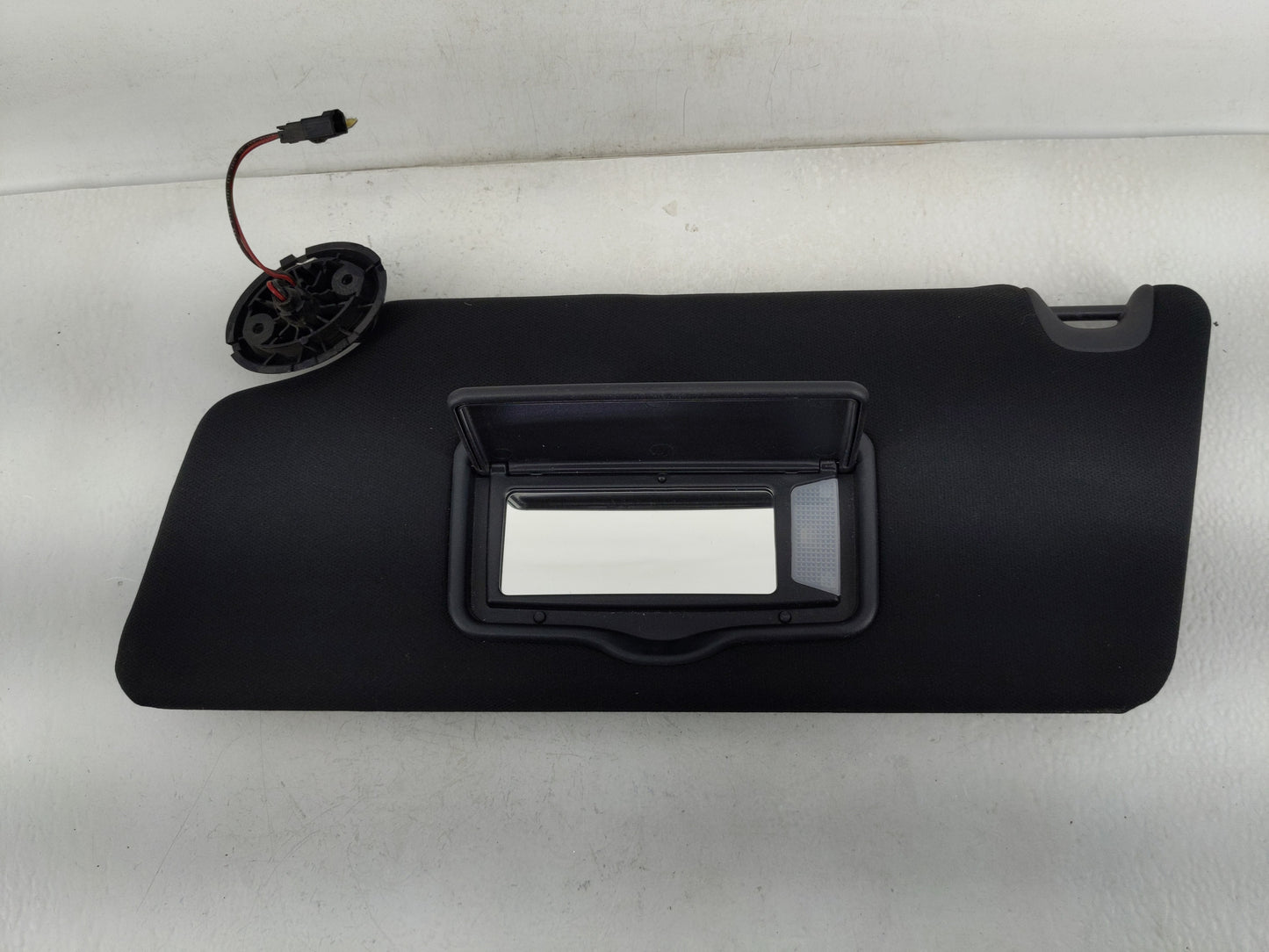 2017 Ford Explorer Sun Visor Shade Replacement Driver Left Mirror Fits OEM Used Auto Parts - Oemusedautoparts1.com
