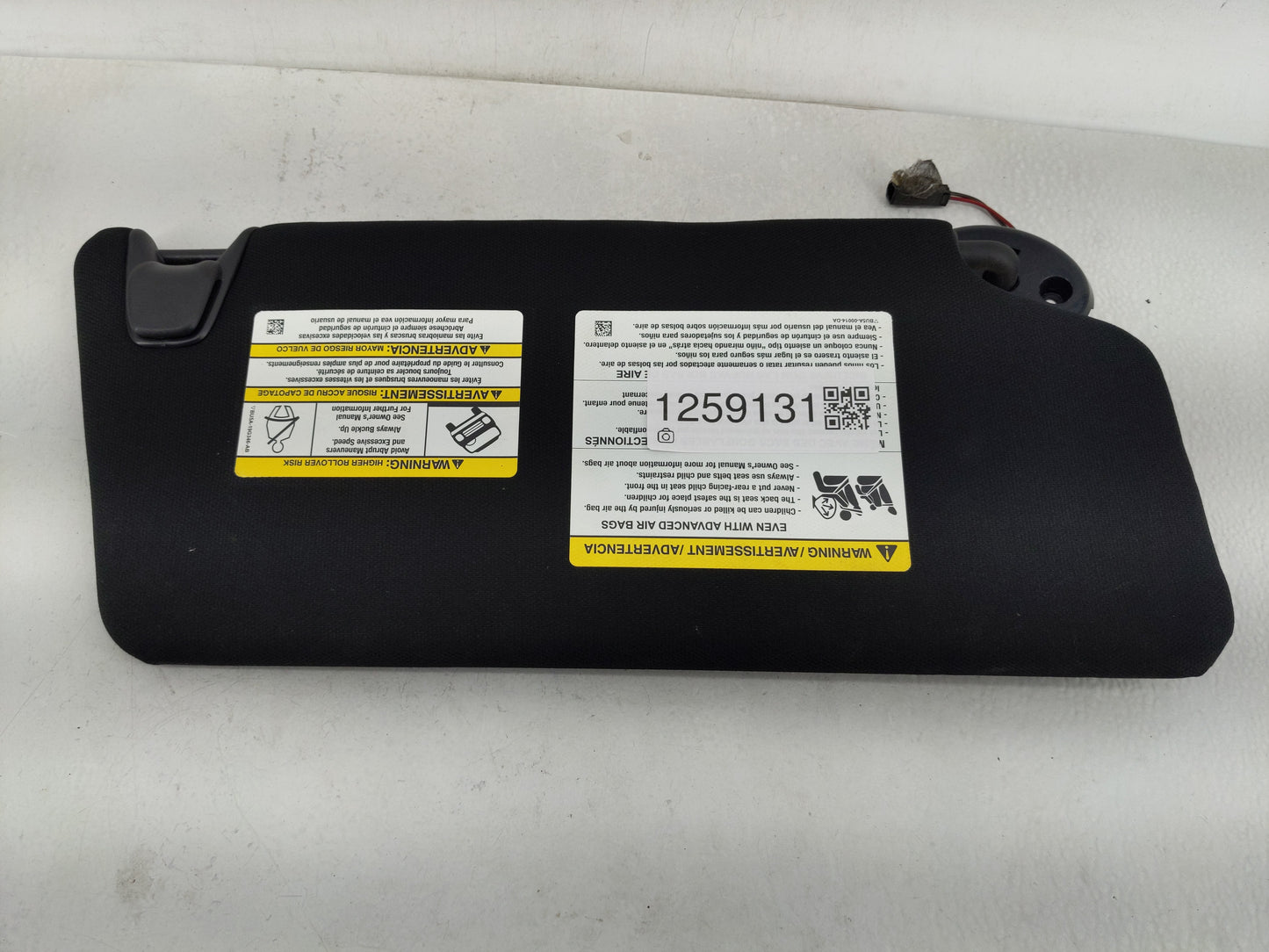 2017 Ford Explorer Sun Visor Shade Replacement Driver Left Mirror Fits OEM Used Auto Parts - Oemusedautoparts1.com
