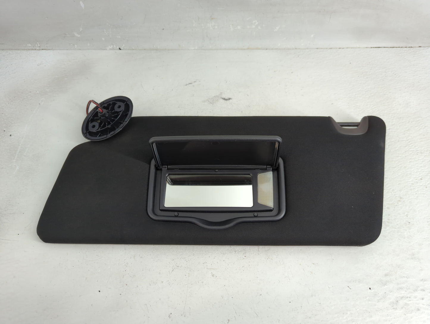 2017 Ford Explorer Sun Visor Shade Replacement Driver Left Mirror Fits OEM Used Auto Parts - Oemusedautoparts1.com