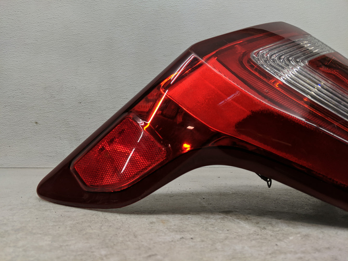 2017 Ford Explorer Tail Light Assembly Driver Left OEM Fits OEM Used Auto Parts - Oemusedautoparts1.com