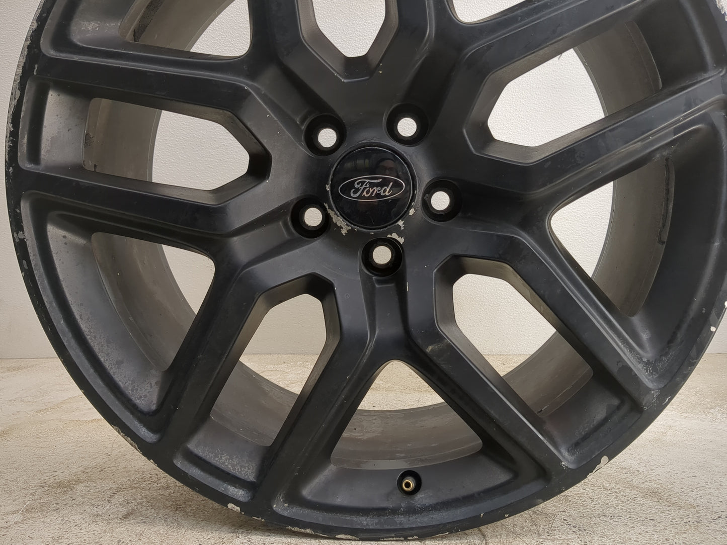 2016-2019 Ford Explorer Oem Wheel Rim 1274894 - Oemusedautoparts1.com