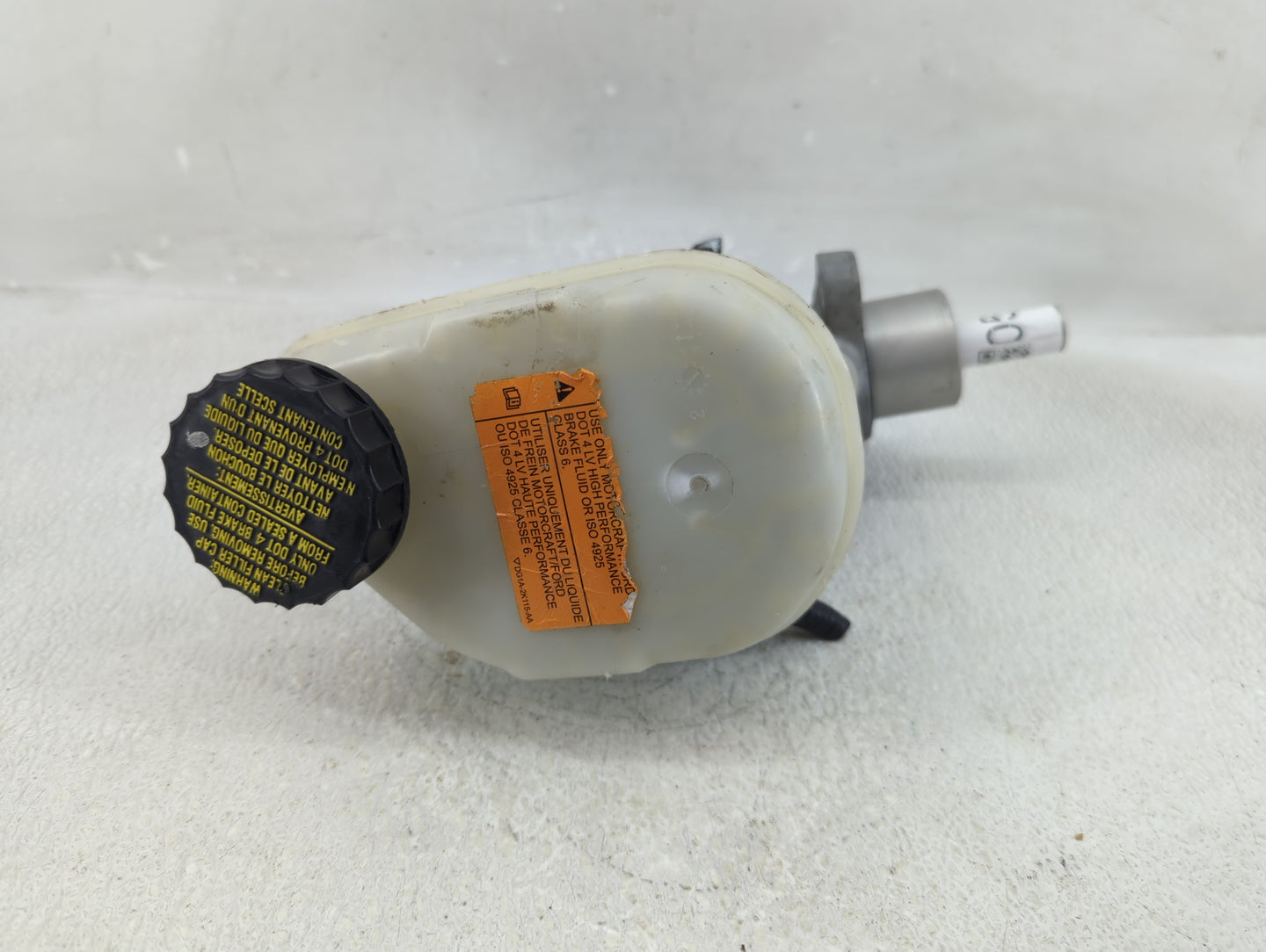 Ford Explorer Brake Master Cylinder 1290536 - Oemusedautoparts1.com