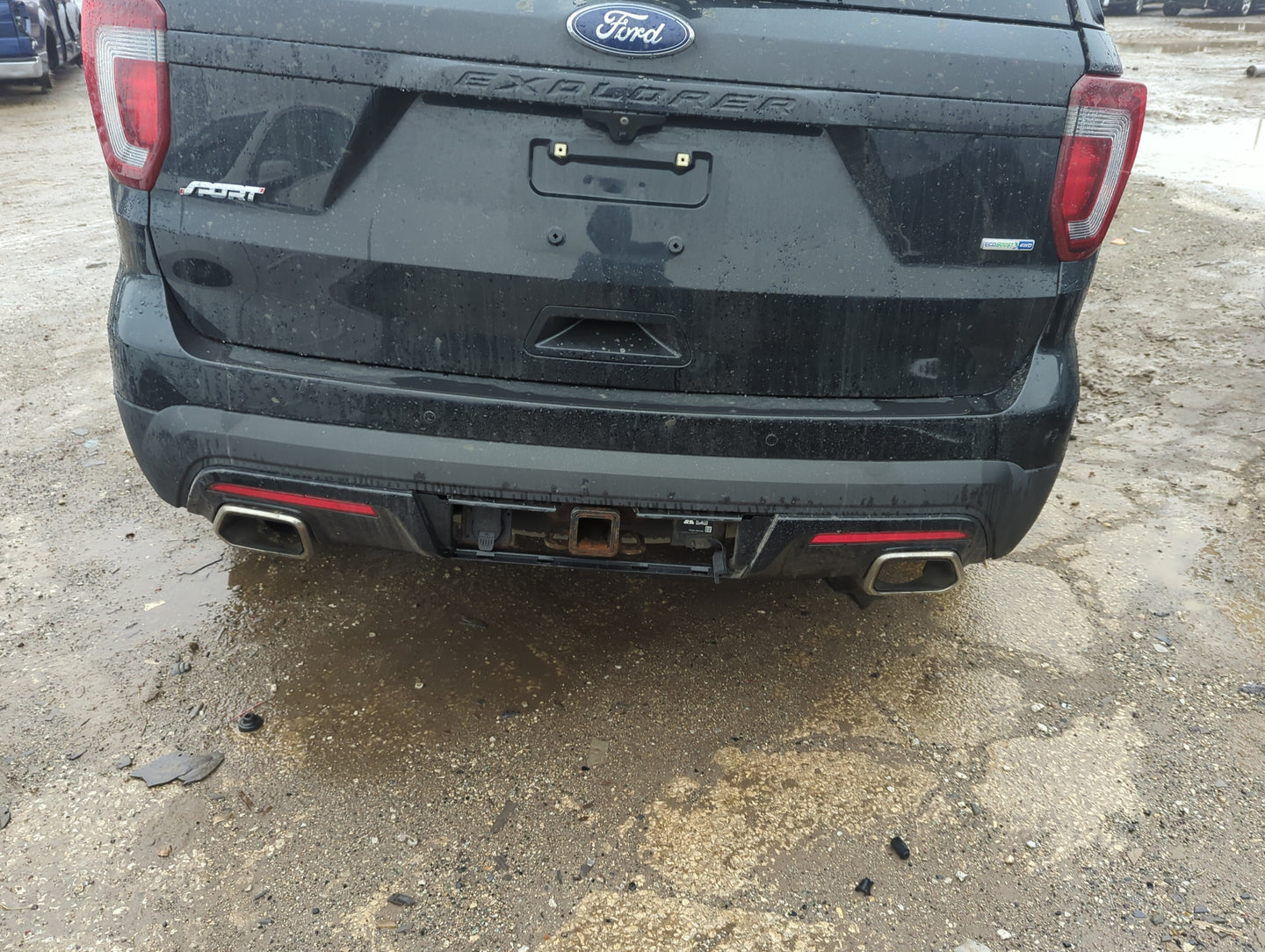 2017 Ford Explorer Rear Bumper Assembly Oem - Oemusedautoparts1.com