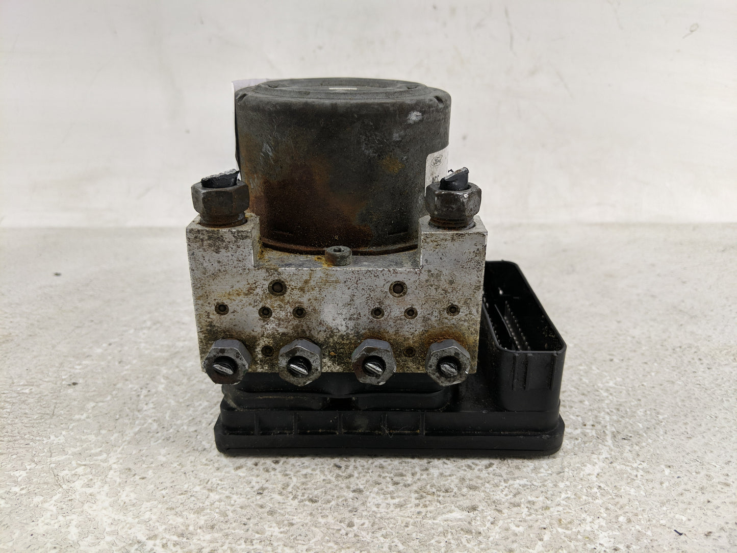 2017 Ford Explorer ABS Pump Control Module Replacement P/N:FB53-2C405-AF Fits OEM Used Auto Parts - Oemusedautoparts1.com