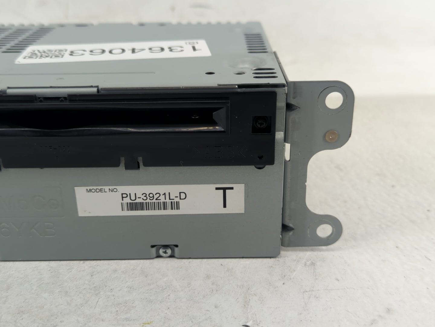 2017 Ford Explorer Radio AM FM Cd Player Receiver Replacement P/N:HB5T-19C107-AB Fits OEM Used Auto Parts - Oemusedautoparts