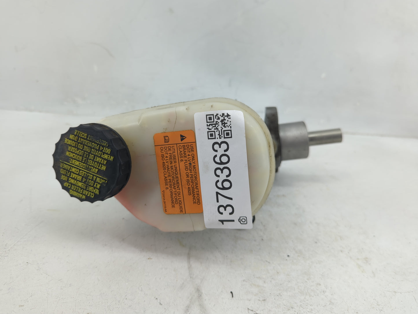 Ford Explorer Brake Master Cylinder 1376363 - Oemusedautoparts1.com