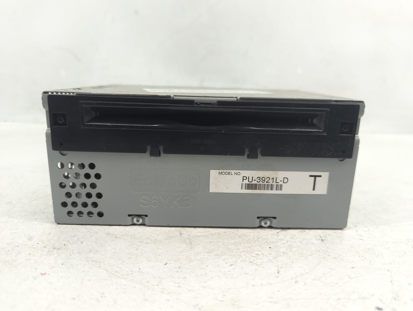 2017 Ford Explorer Radio AM FM Cd Player Receiver Replacement P/N:HB5T-19C107-AB Fits OEM Used Auto Parts - Oemusedautoparts