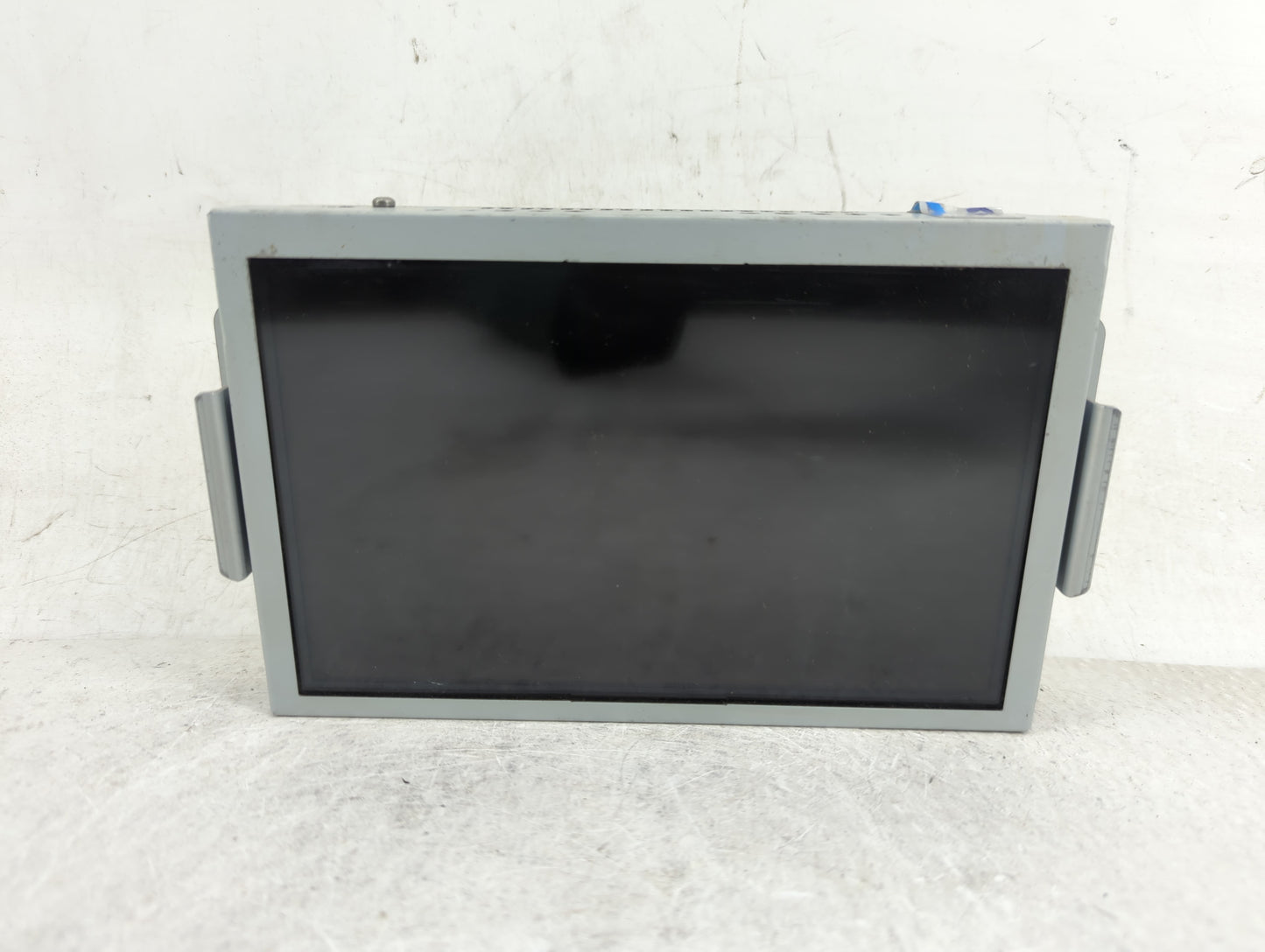 2019-2019 Ford Explorer Information Display Screen - Oemusedautoparts1.com