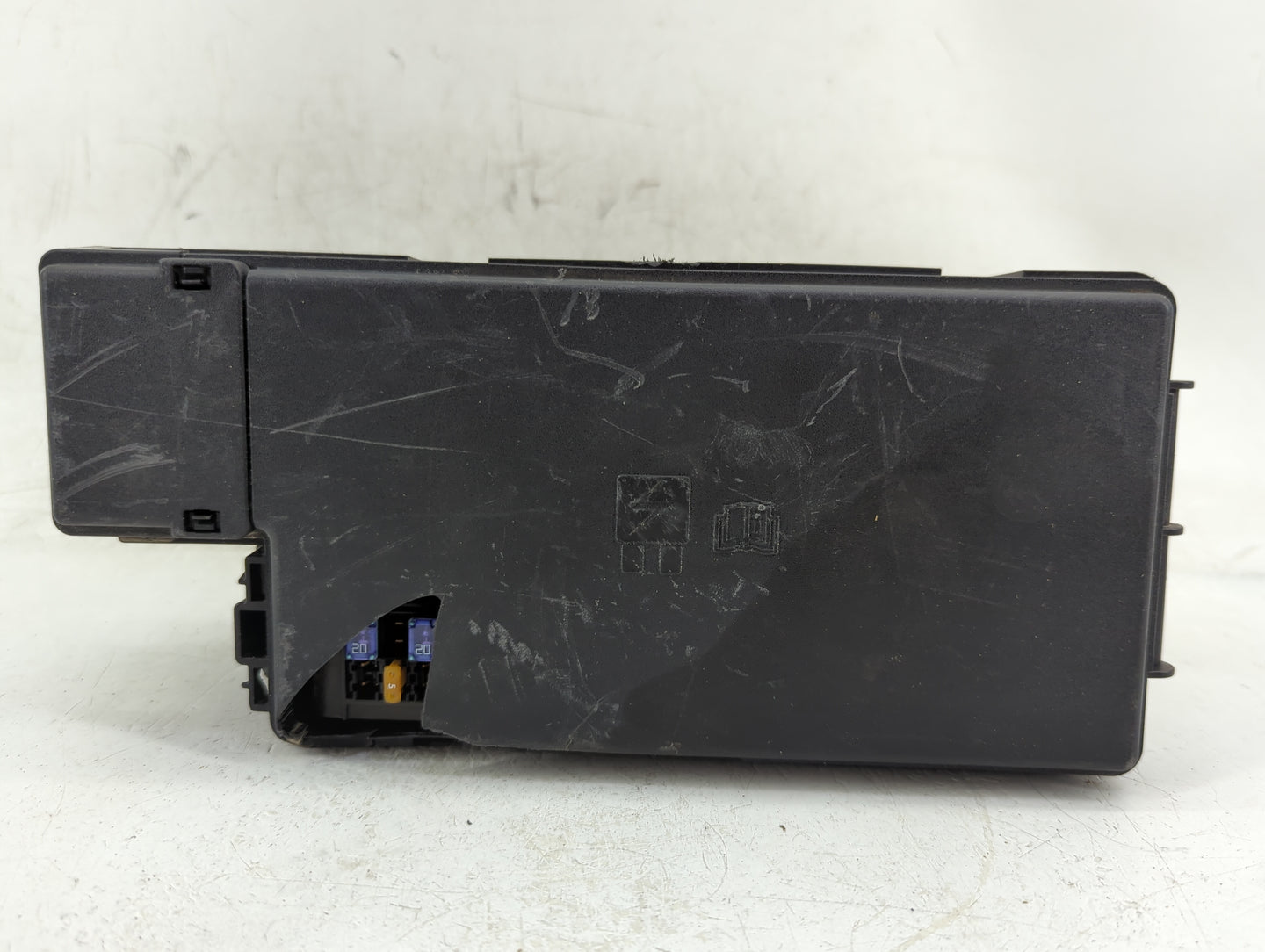 2017 Ford Explorer Fusebox Fuse Box Panel Relay Module P/N:6351-3028 Fits OEM Used Auto Parts - Oemusedautoparts1.com