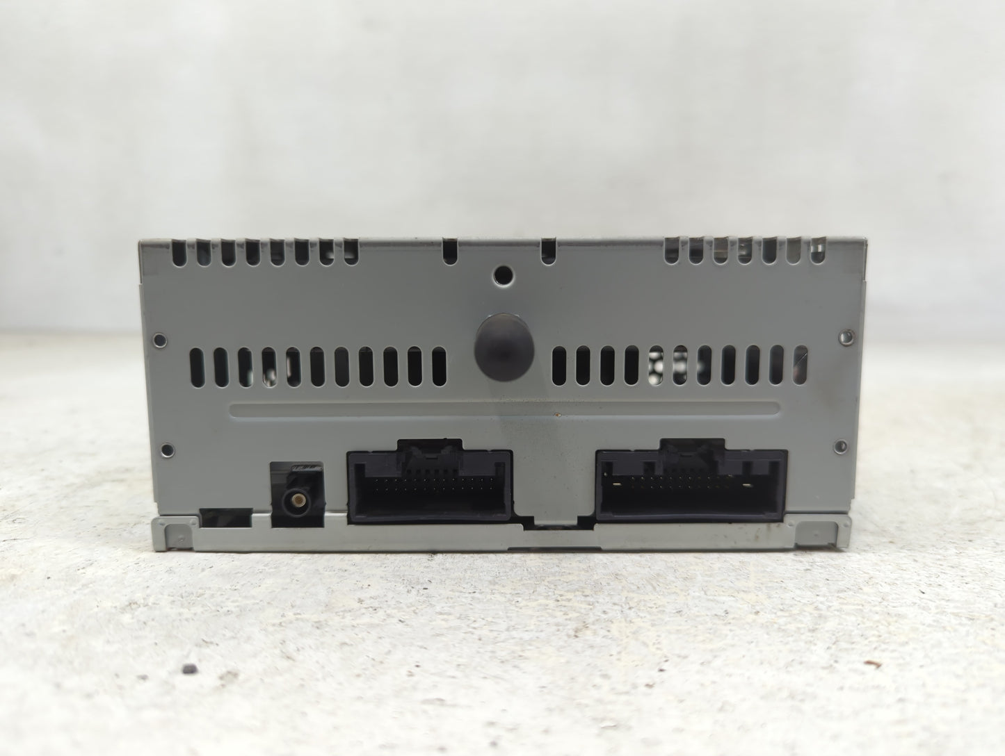 2017 Ford Explorer Radio AM FM Cd Player Receiver Replacement P/N:HB5T-19C107-AA Fits OEM Used Auto Parts - Oemusedautoparts
