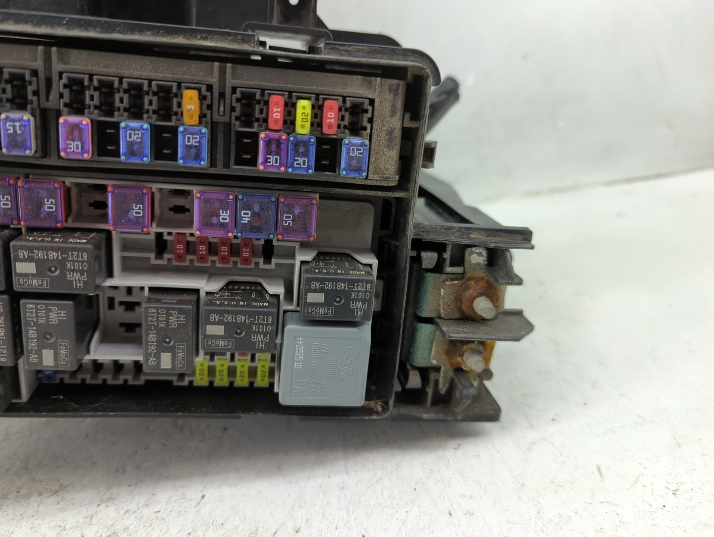 2017 Ford Explorer Fusebox Fuse Box Panel Relay Module P/N:FU5T-14A003-GB Fits OEM Used Auto Parts - Oemusedautoparts1.com