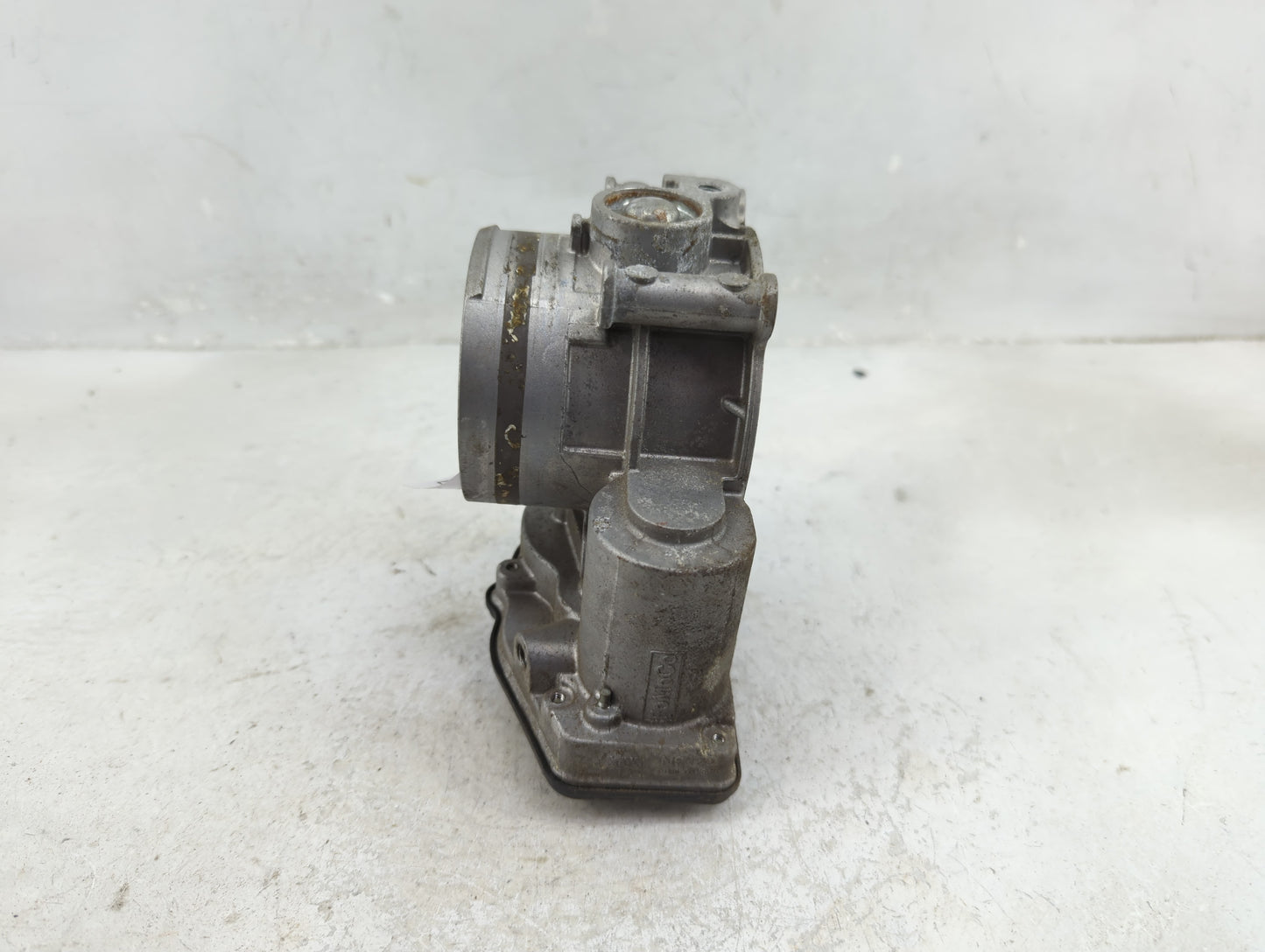 2011-2019 Ford Explorer Throttle Body P/N:AT4E-9F991-EL Fits Fits 2011 2012 2013 2014 2015 2016 2017 2018 2019 OEM Used Auto