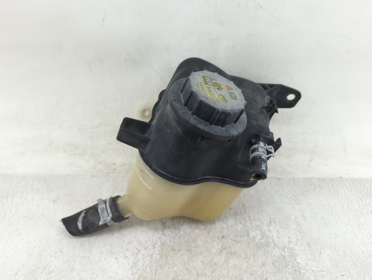 Ford Explorer Radiator Coolant Overflow Expansion Tank Bottle 1409983 - Oemusedautoparts1.com