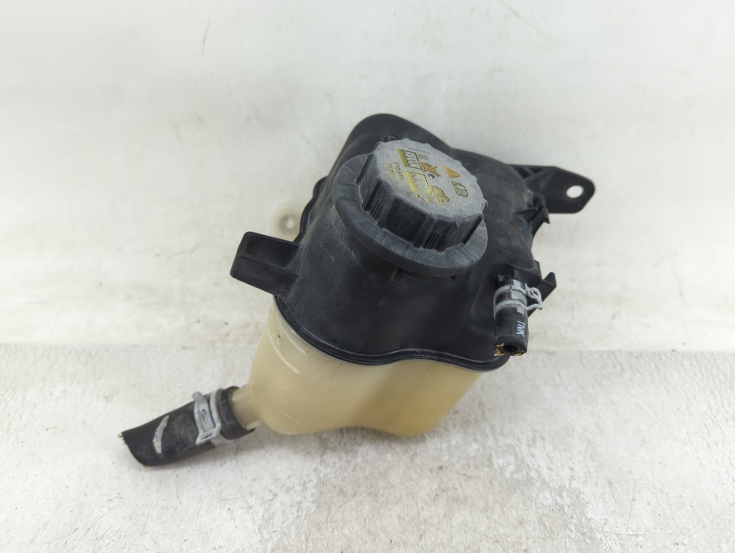 Ford Explorer Radiator Coolant Overflow Expansion Tank Bottle 1409983 - Oemusedautoparts1.com