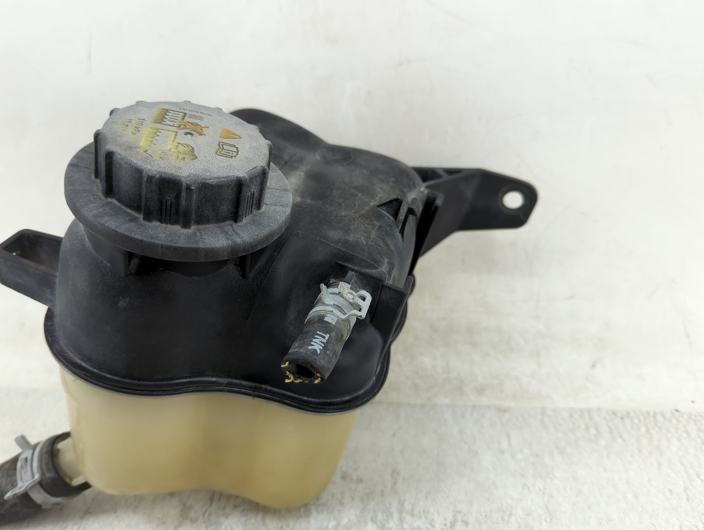 Ford Explorer Radiator Coolant Overflow Expansion Tank Bottle 1409983 - Oemusedautoparts1.com