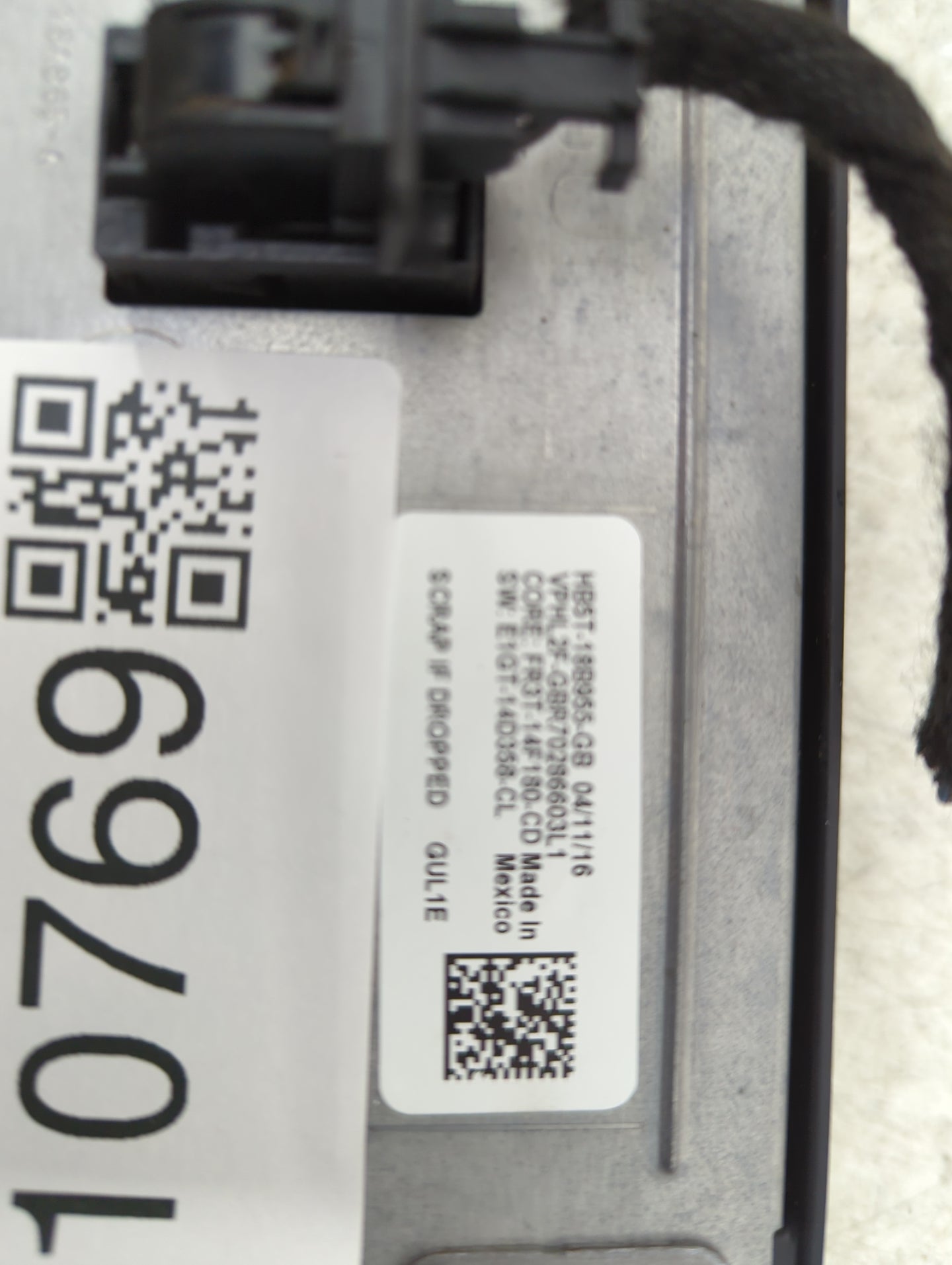 2017 Ford Explorer Information Display Screen - Oemusedautoparts1.com