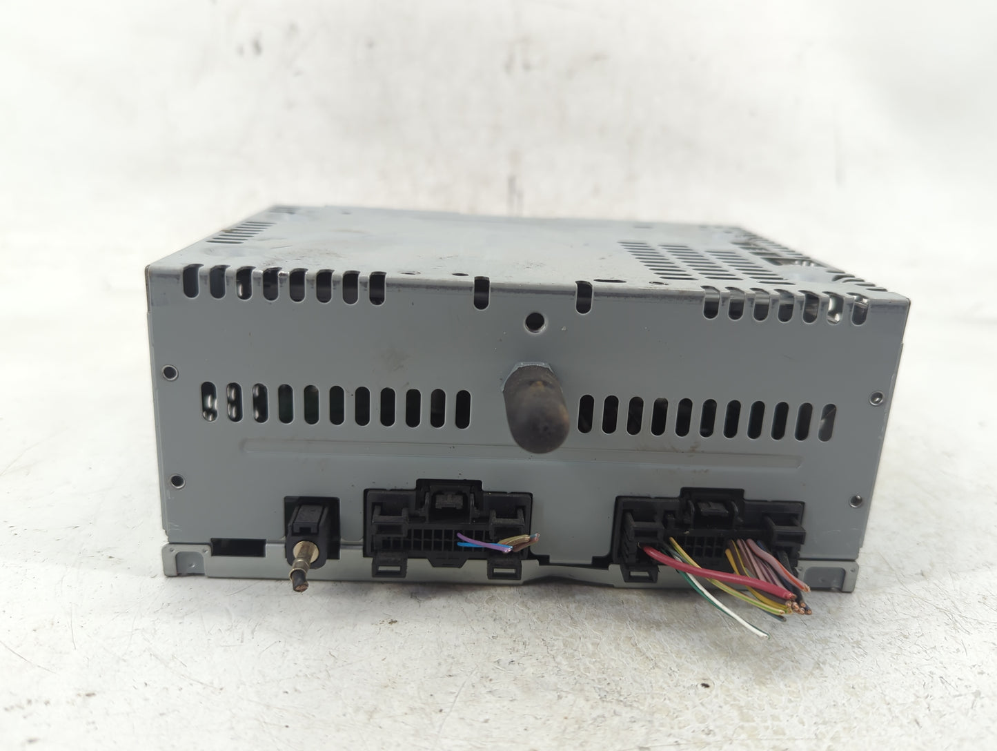 2016-2017 Ford Explorer Radio AM FM Cd Player Receiver Replacement P/N:HB5T-19C107-AA Fits Fits 2016 2017 OEM Used Auto Part