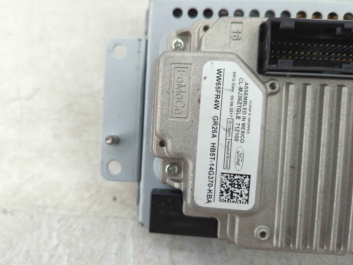 2019-2019 Ford Explorer Information Display Screen - Oemusedautoparts1.com