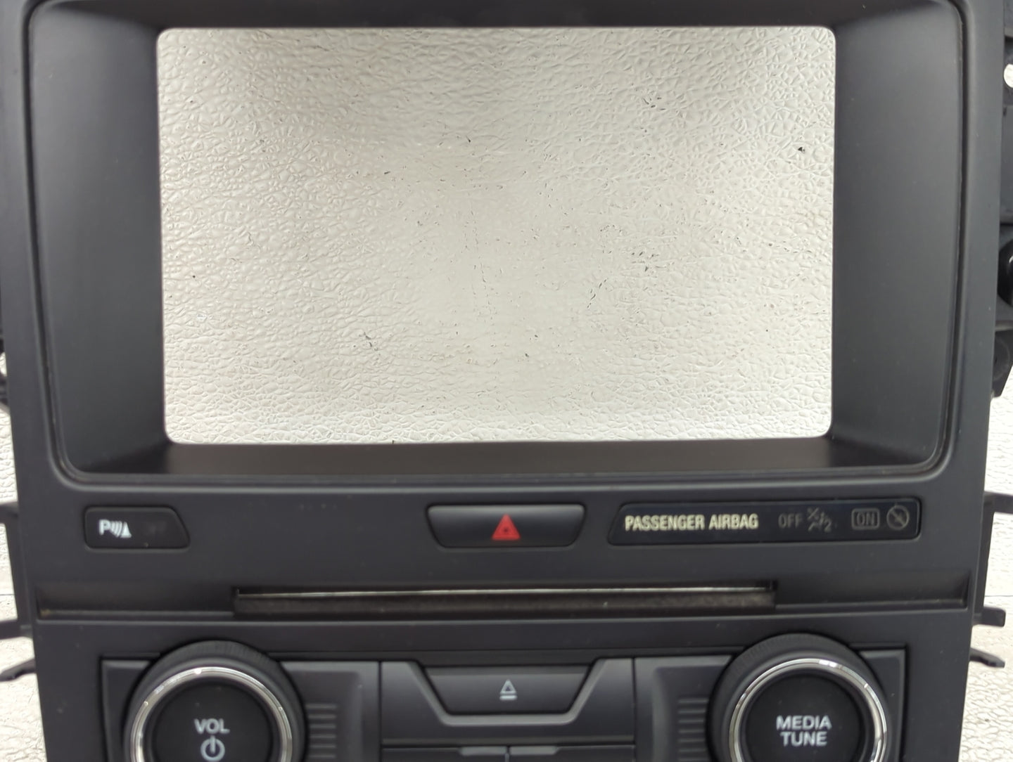 2016-2017 Ford Explorer Radio AM FM Cd Player Receiver Replacement P/N:GB5T18A802ED Fits Fits 2016 2017 OEM Used Auto Parts 