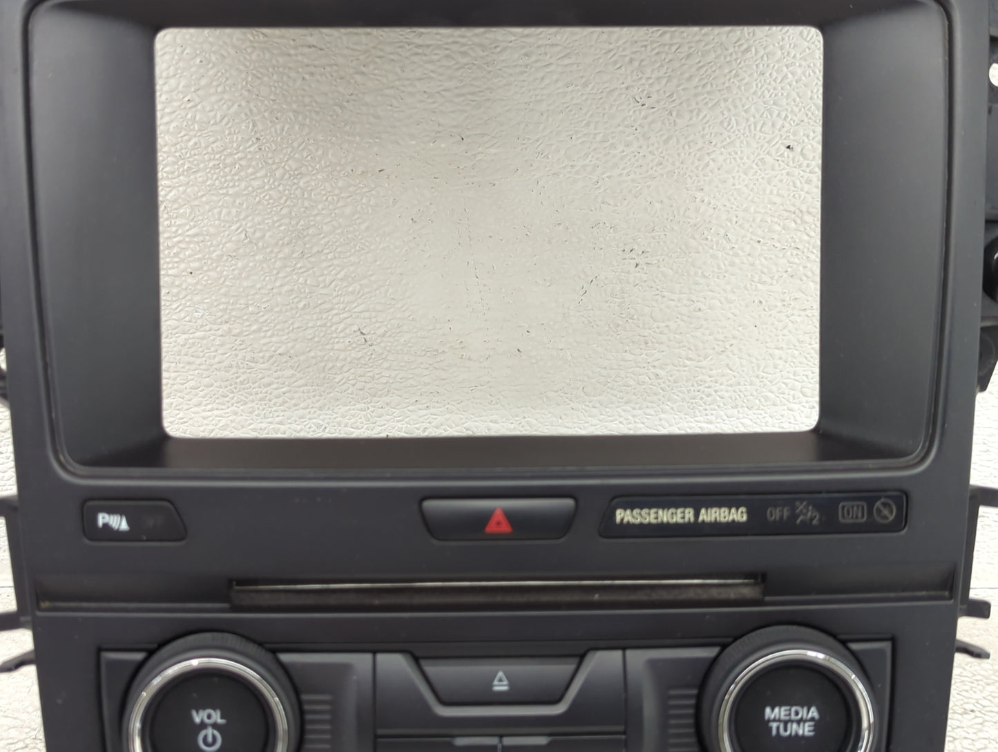 2016-2017 Ford Explorer Radio AM FM Cd Player Receiver Replacement P/N:GB5T18A802ED Fits Fits 2016 2017 OEM Used Auto Parts 