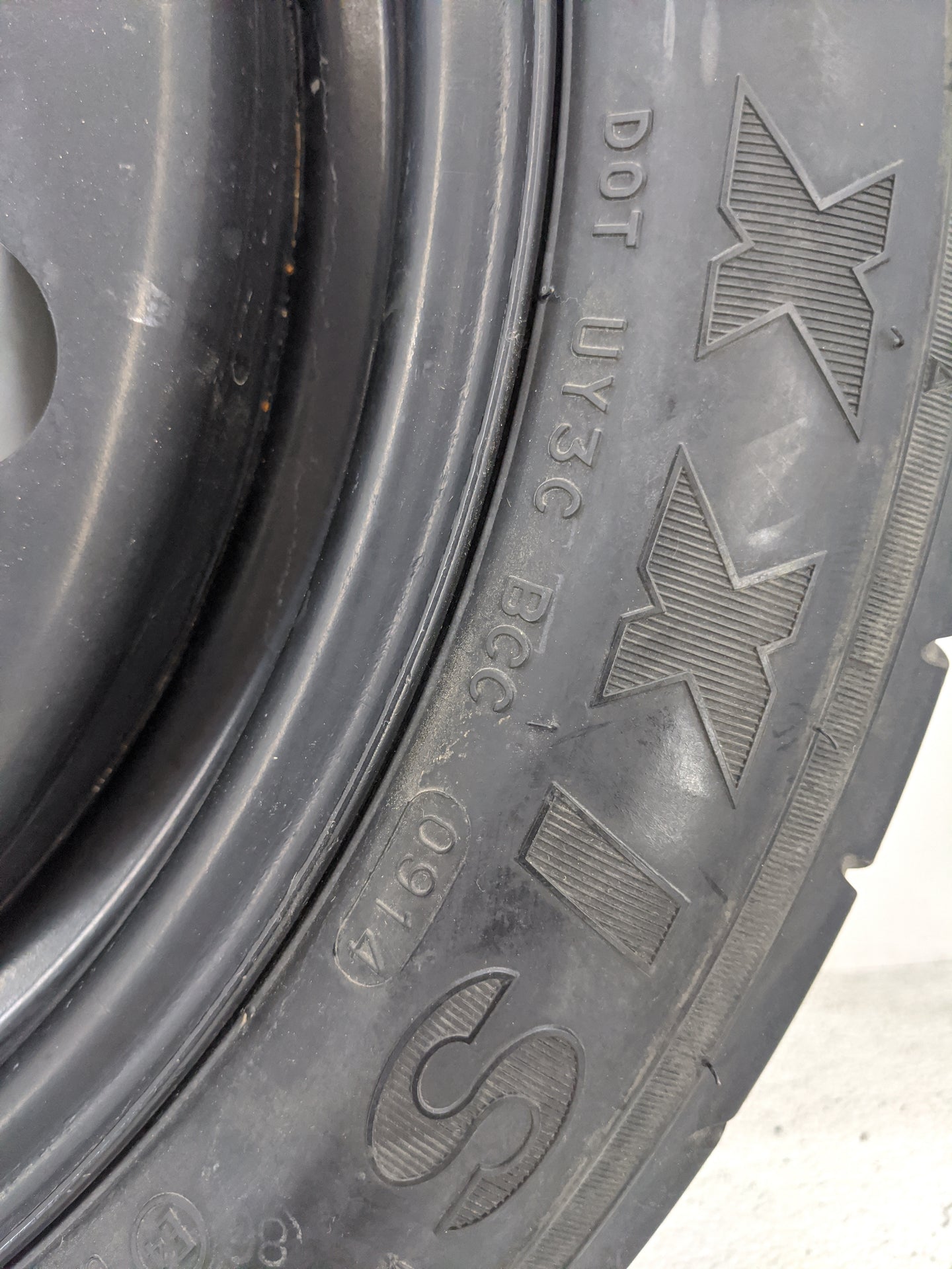 2013-2019 Ford Explorer Spare Donut Tire Wheel Rim Oem - Oemusedautoparts1.com