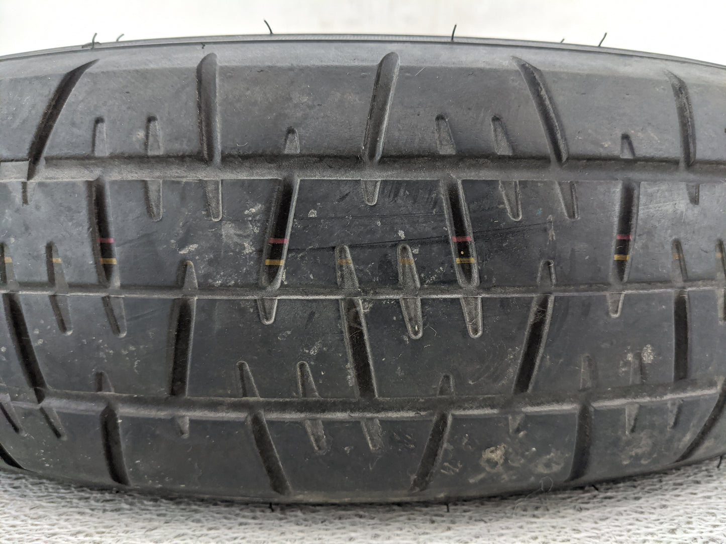 2013-2019 Ford Explorer Spare Donut Tire Wheel Rim Oem - Oemusedautoparts1.com